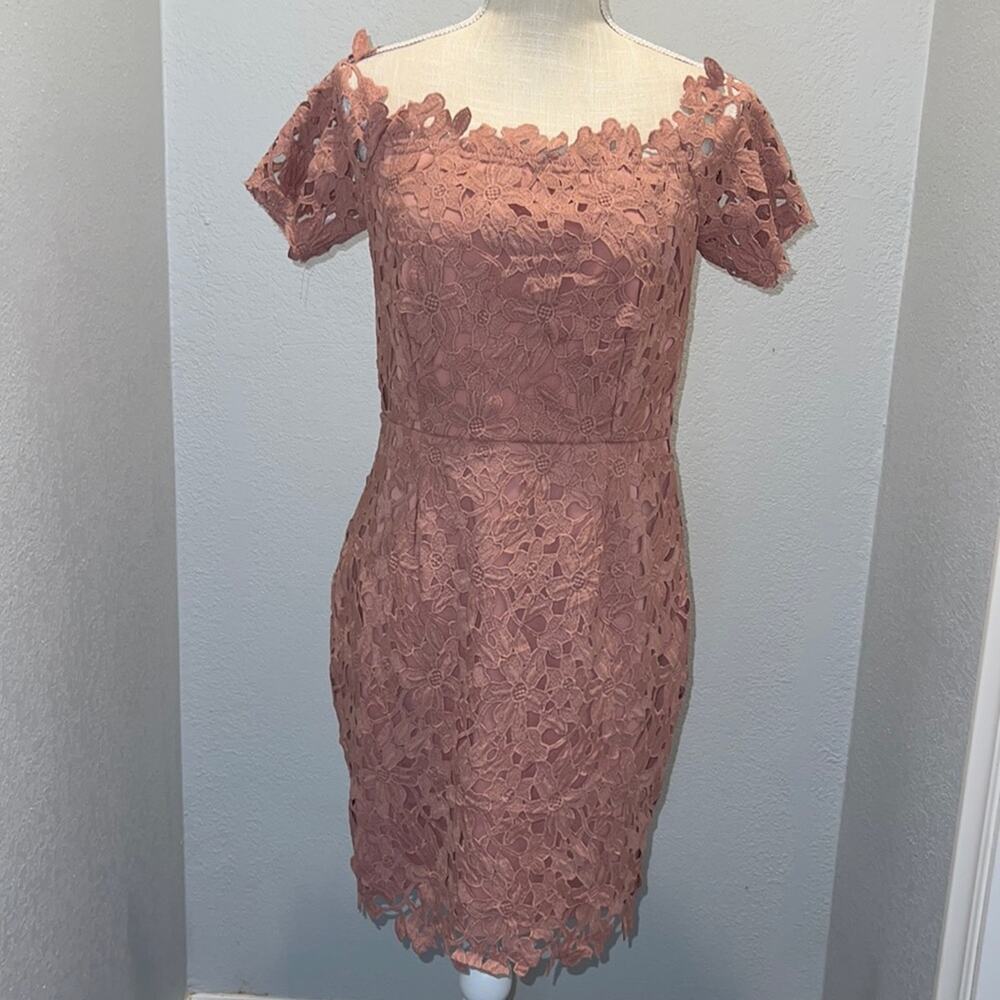 Lord & Taylor Design Lab off the shoulder floral lace Dress - Size M